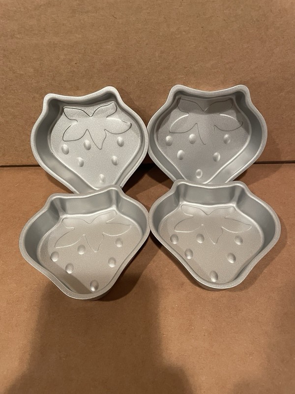4 Strawberry Shaped Baking Tins Jello Muffin Fruit Cupcake
