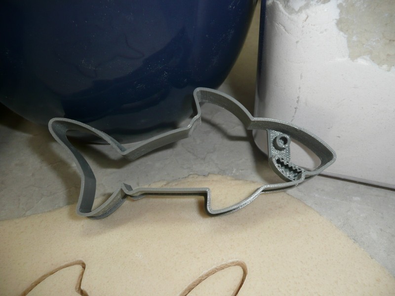 SWIMMING SHARK DETAILED FACE TEETH COOKIE CUTTER MADE IN USA PR5065 gallery