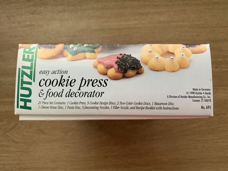 Hutzler Easy Action Cookie Press and Food Decorator Kit New Open Box gallery
