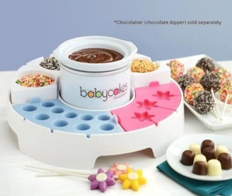 Babycakes Multi Function Decoration Station (New in Box)