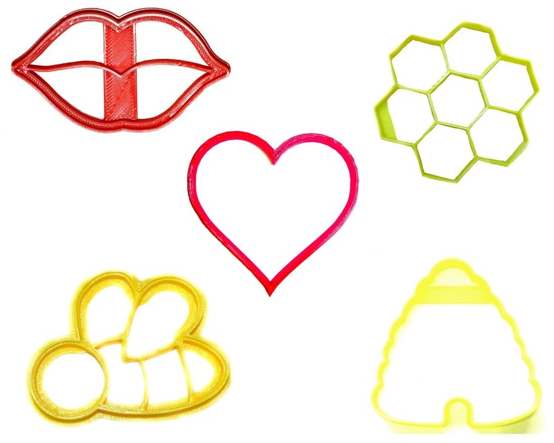 BEE BE MINE BUMBLEBEE HONEYBEE LOVE HEART VALENTINE COOKIE CUTTER USA PR1303
