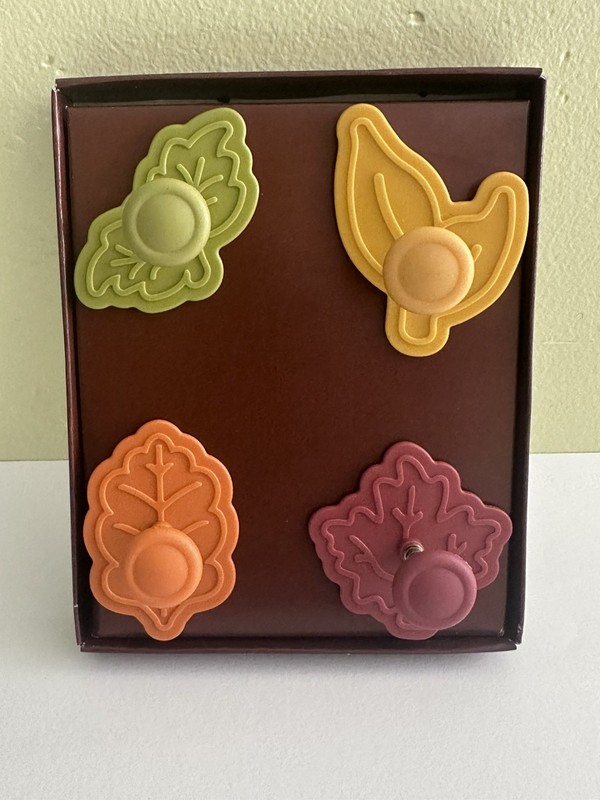 NIB Williams Sonoma Autumn Leaves Piecrust Cutters Set 2010 Fall Thanksgiving gallery