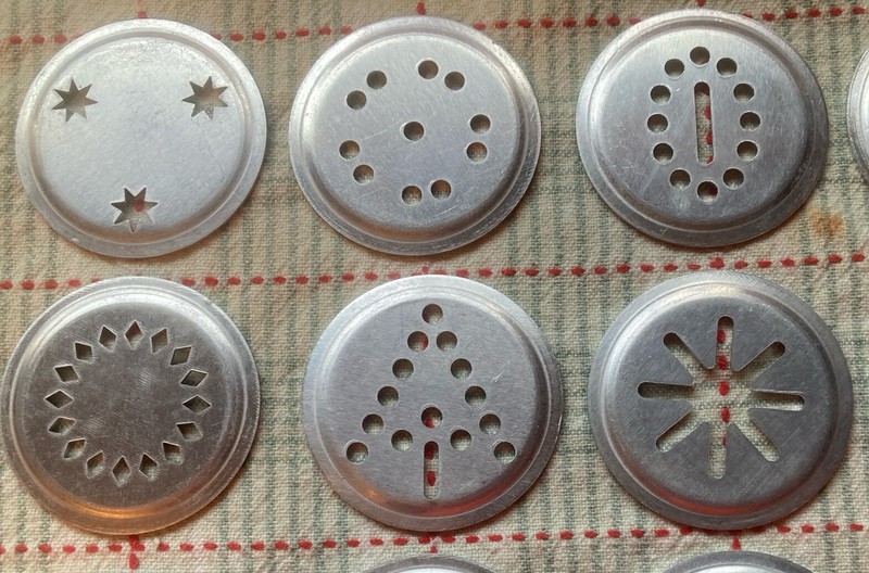 VillaWare Professional Classic Cookie Press 5675 - EUC! Extra clean —complete! gallery