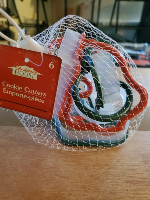 Christmas Cookie Cutters, 6-pc. Set. NEW!