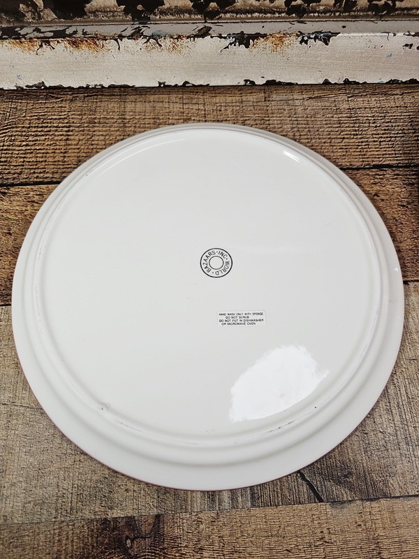 Vintage World Bazaar Inc. covered cake plate with Poinsette gift design. 1990s gallery