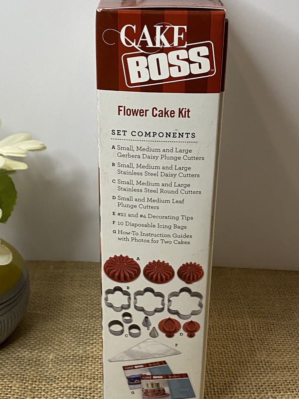 Cake Boss 25pc FLOWER CAKE KIT NEW IN BOX! all Needed To Decorate A flower cake! gallery