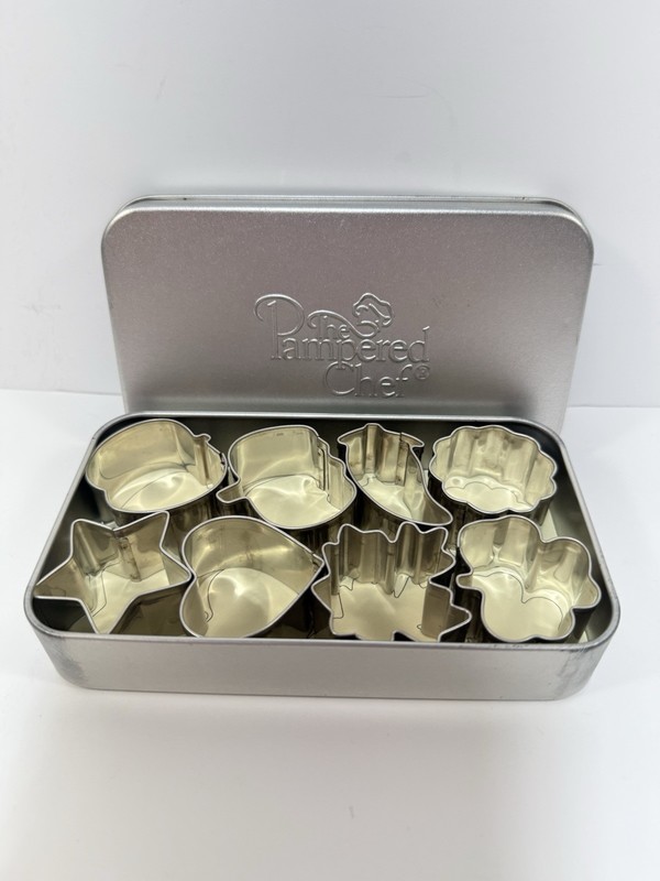 Pampered Chef Mini Creative Cutters Set 1095 Stainless 8 Cookie Shapes