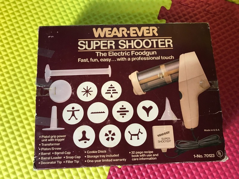 Vintage Wear-Ever Super Shooter 70123 Electric Foodgun Cookie Canape Maker Works gallery
