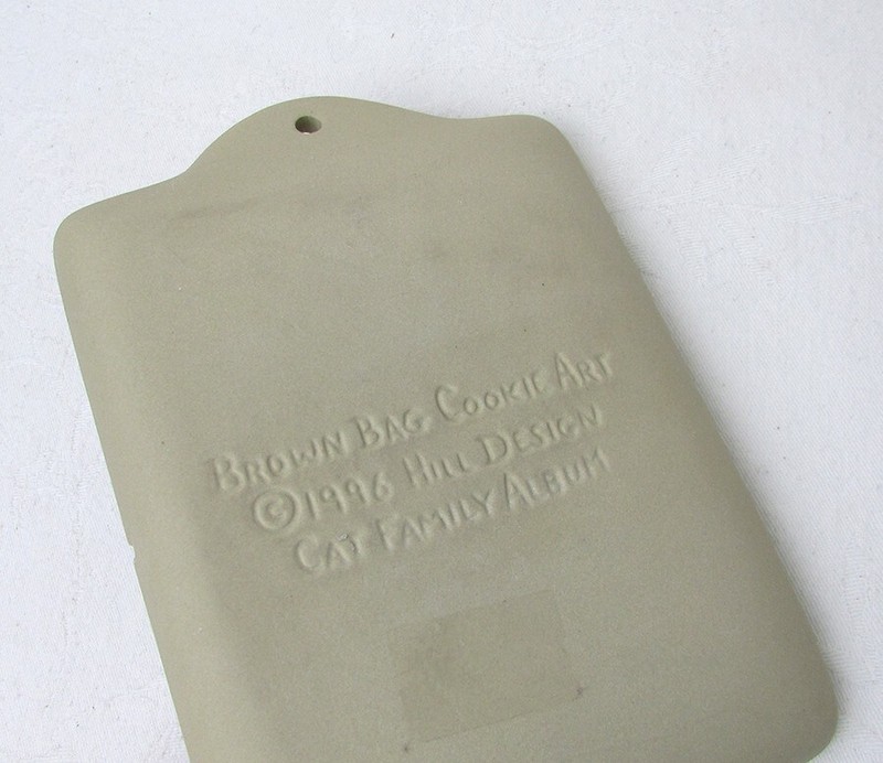 Vintage Brown Bag Cookie Art Mold 1996 'Cat Family Album' Hill Design Crafting gallery
