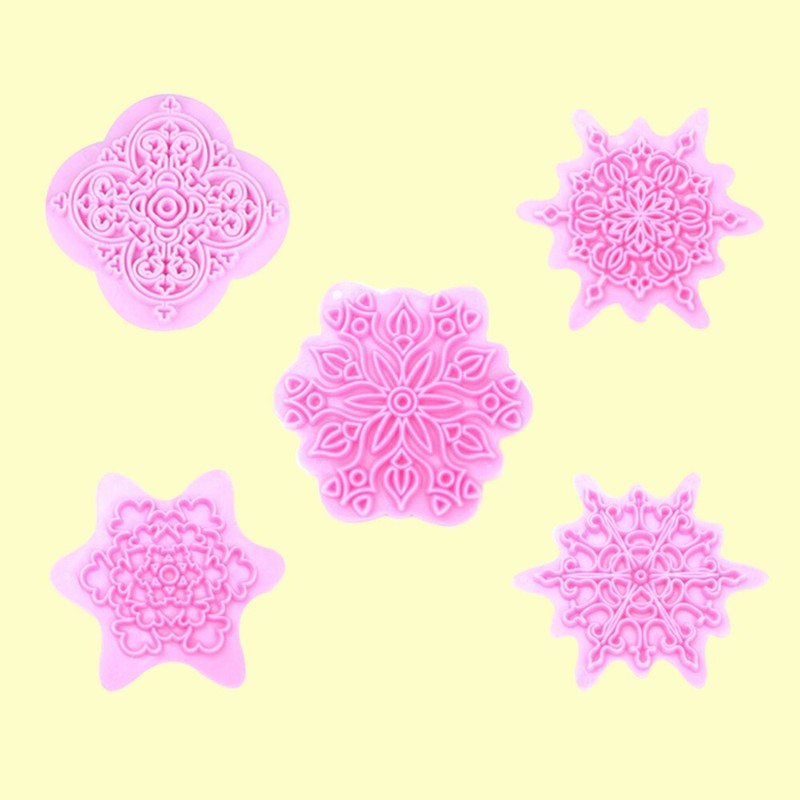 5 Pcs Snowflake Cookie Cutter Plastic Christmas Ice Cube Mould Crayon Piece Set gallery