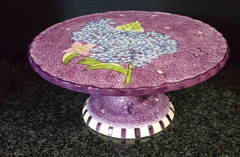 GATES WARE BY LAURIE GATES CERAMIC HYDRANGEAS LILLIES FOOTED PEDESTAL STAND- EUC