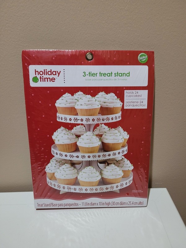 Wilton Holiday/Christmas Time 3-tier Treat Stand Holds 24 Cupcakes Brand New
