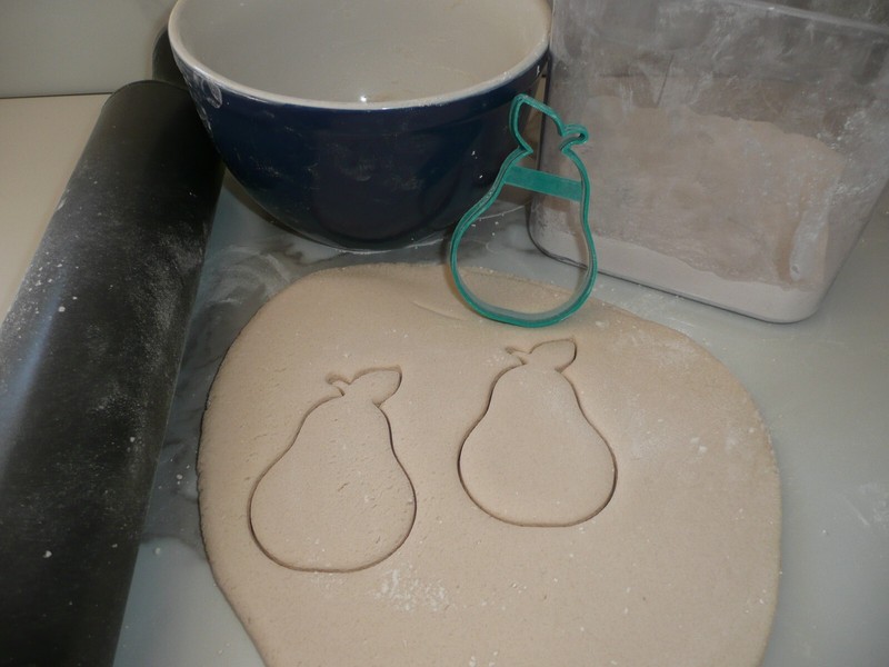 PEAR FRUIT SHAPE OUTLINE COOKIE CUTTER USA PR5285 gallery