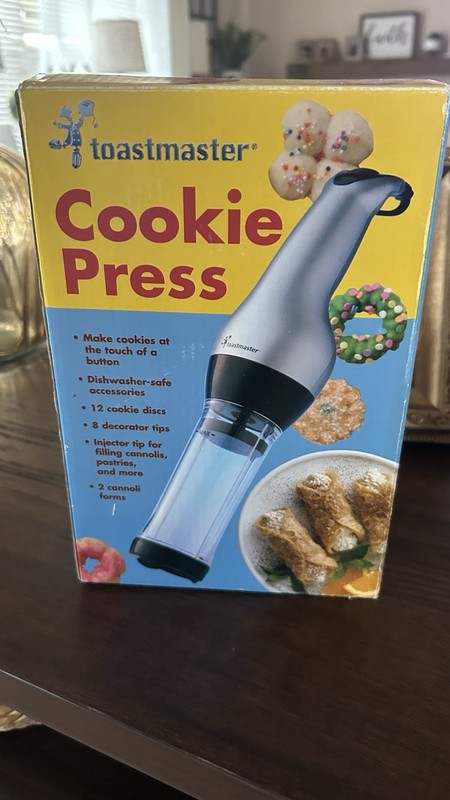 Toastmaster Cookie Press Set 12 Discs 8 Tips Cannoli Forms Bag Silver/Black