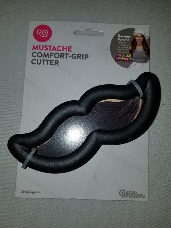 wilton RO mustache comfort grip cutter nerdy nummies Rosanna pansino oversized