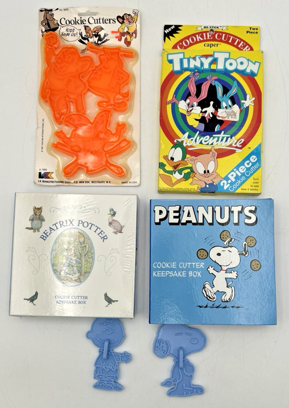 PEANUTS SNOOPY, BEATRIX POTTER, TINY TUNES & MIGHTY MOUSE COOKIE CUTTERS
