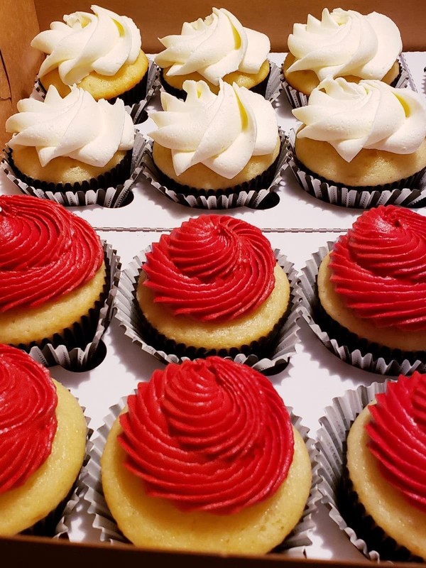 Large Piping Bags and Tips,Eclairs Churros Macaron Meringues Drop Flower Pipi... gallery