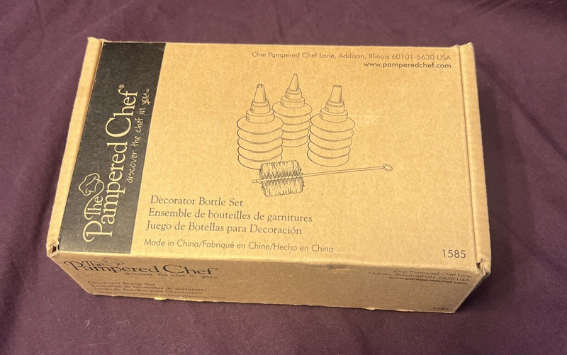 The Pampered Chef Decorator Bottle Set 1585 Decorator Tips & Cleaning Brush