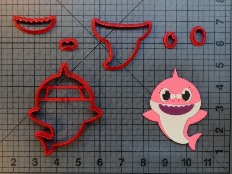 Music Shark – Grandma Full Body 266-A849 Cookie Cutter Set