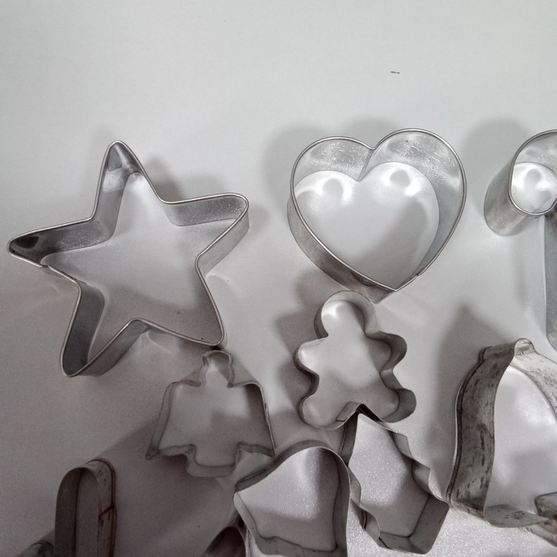 12pc Assorted Metal Cookie Cutters Christmas Shapes Gingerbread Tree Star gallery