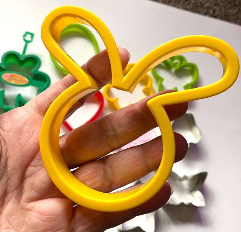 Mixed Lot of 16 Cookie Cutters Easter Bunny - Egg Carrot Mushroom Moon & More gallery