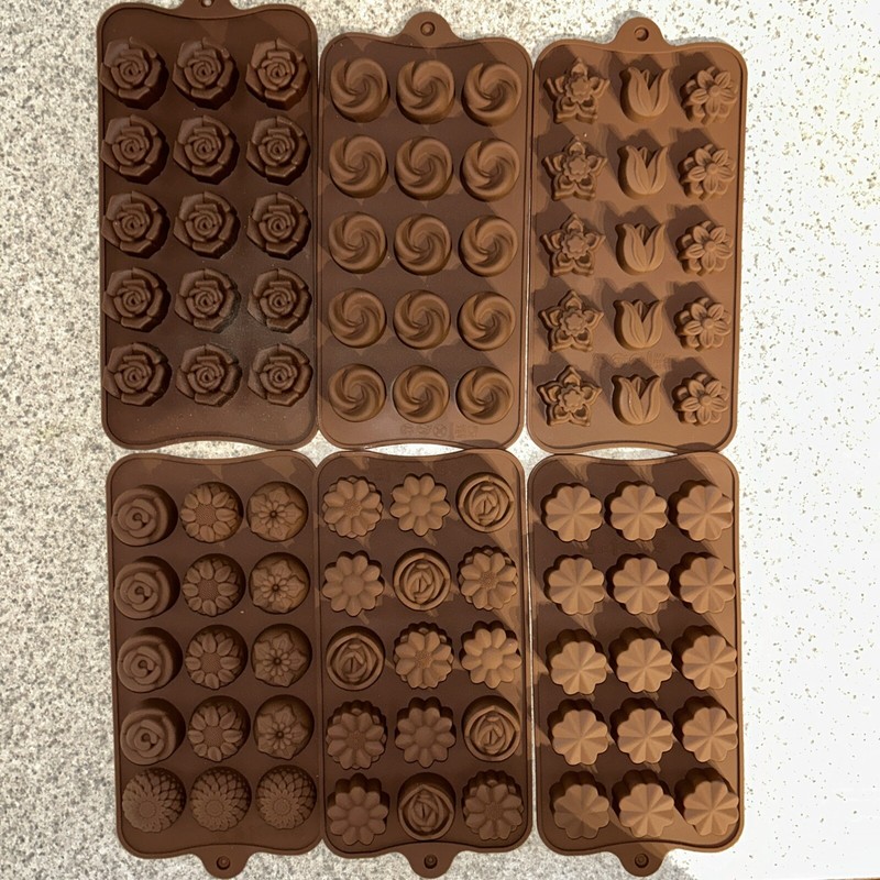 Silicone Molds Flower Shapes 6pack New