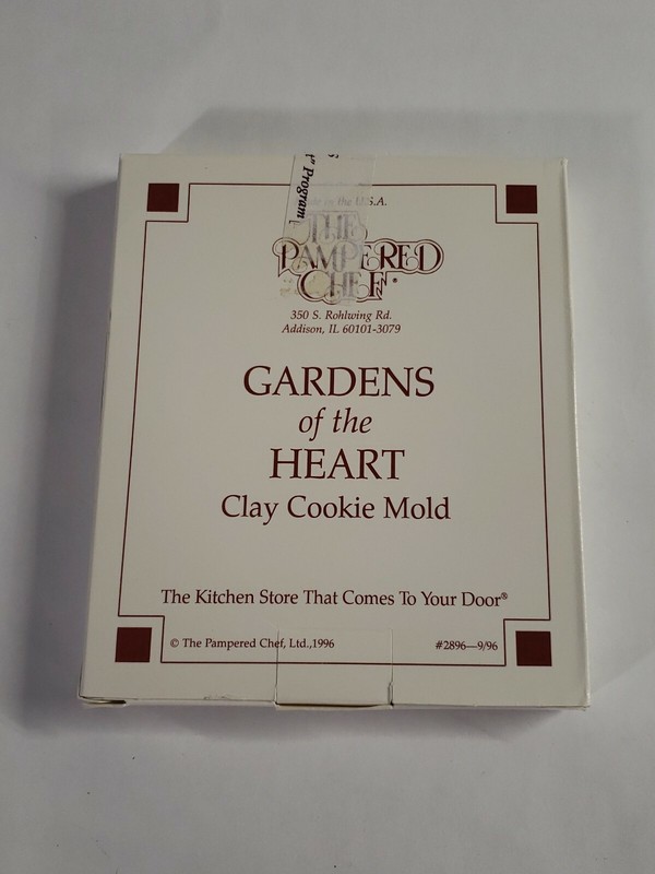 Pampered Chef Gardens of the Heart 2896 Art Stoneware Cookie Mold 1996 6" Baking gallery