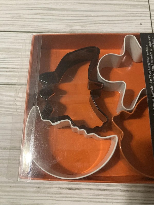 Wilton Halloween Cookie Cutter Set 4pc White Metal Ghost Pumpkin Moon Witch Hat gallery