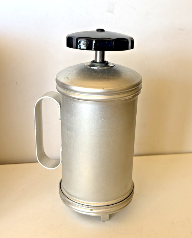 Vintage 1950s Mirro Easy -Grip Cookie Pastry Press w/ 12 Discs Recipes Complete gallery