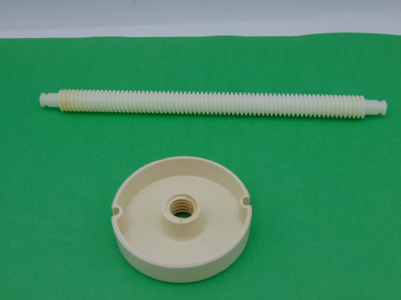 Wear-Ever Super Shooter Replacement Parts Piston and Screw 70001 gallery