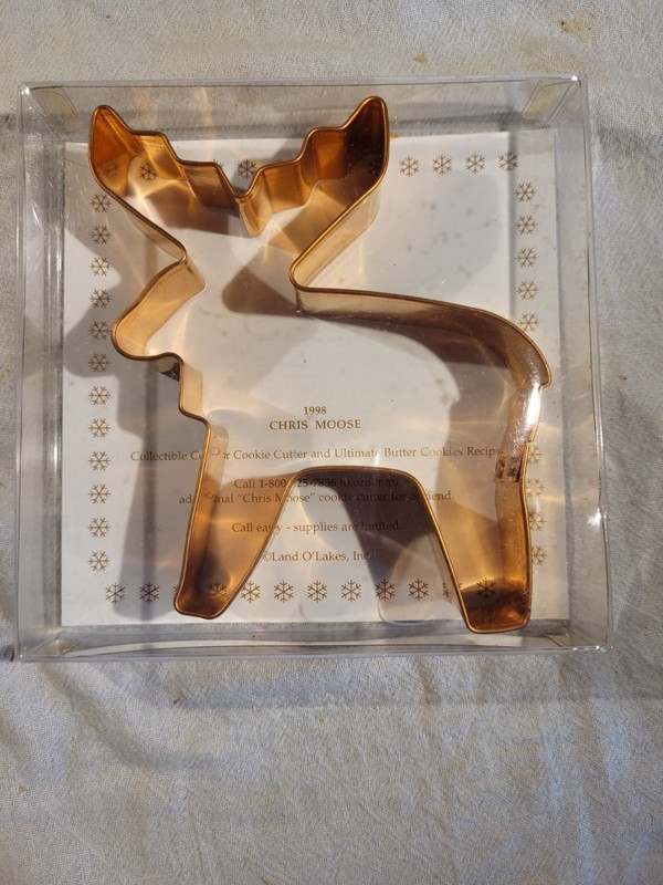 COPPER MOOSE COOKIE CUTTER LARGE RUSTIC HEAVY GAGE METAL