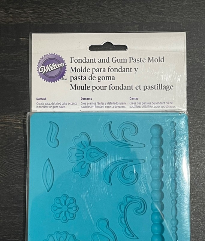 Wilton Damask Fondant Gum Paste Mold Floral Cake Decorating Baking Silicon gallery