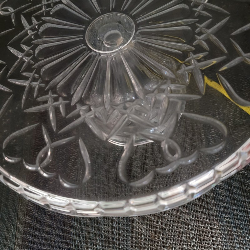 Hearts Design Cake Stand. 11.5" Wide. Shannon Crystal Designs Of Ireland. Nice! gallery