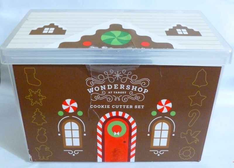 WonderShop – 7 Piece Metal Christmas Cookie Cutter Set Santa, – Candy Cane, Star