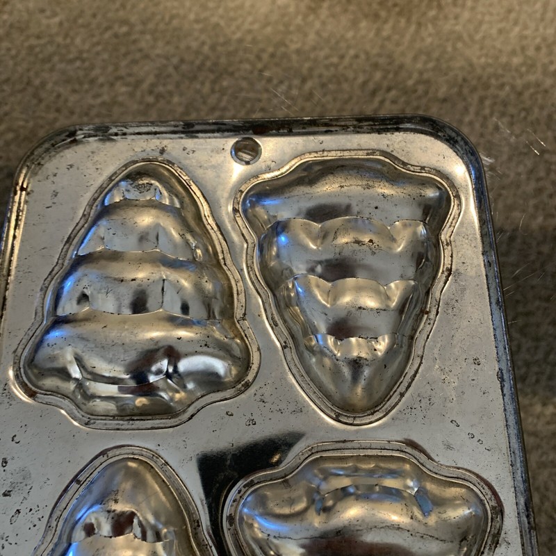 2 VTG Aluminum Christmas Holiday Cookie Molds Trays Retro Snowman Trees Kitchen gallery