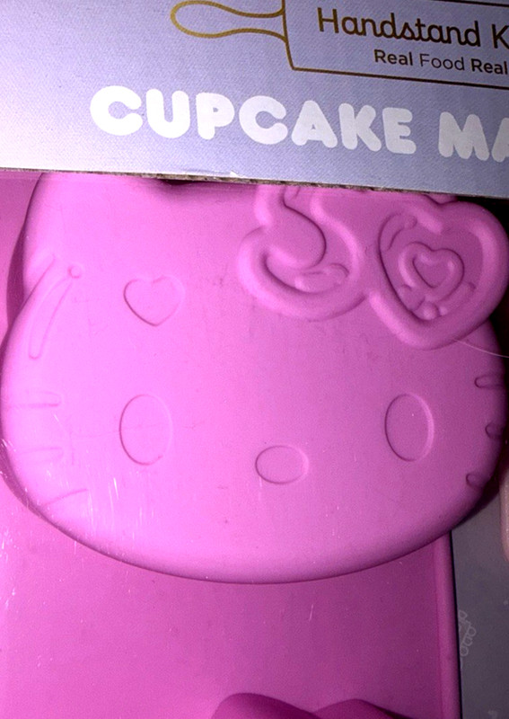Hello Kitty 5oth Anniversary Cupcake Baking Gift Set Collectors Edition 9pcs New gallery