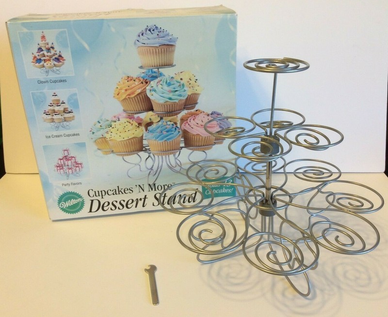 WILTON CUPCAKES ‘N MORE DESSERT STAND HOLDS 13
