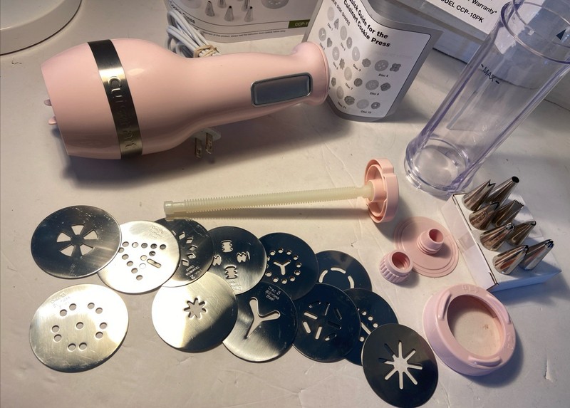 Cuisinart CCP-10 Pink Electric Cookie Press 12 Discs 8 Decorating Tips New Open gallery