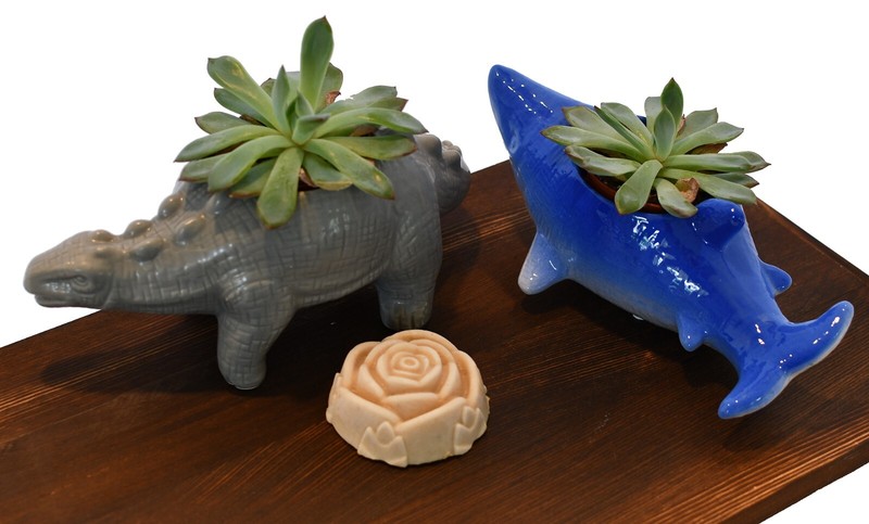Silicone Rose Mold Set - Create Fun Rose Shaped Ice Cubes and Candy Soap DIY gallery