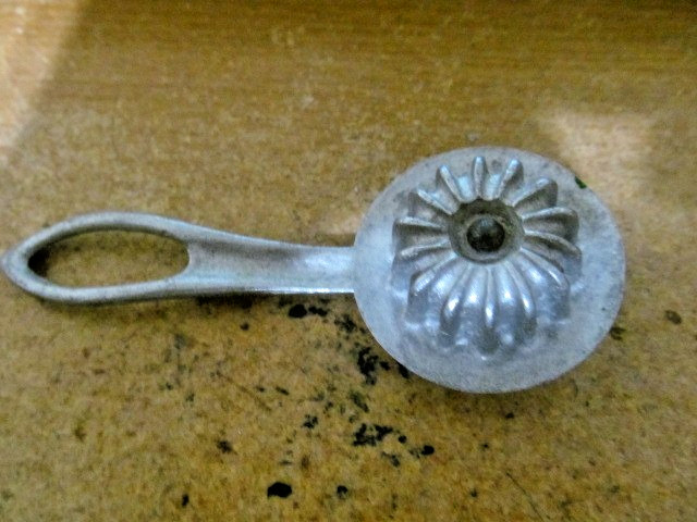 VTG Aluminum Pie Pastry Wheel Crimper Edge Cutter Kitchen Baking Tool