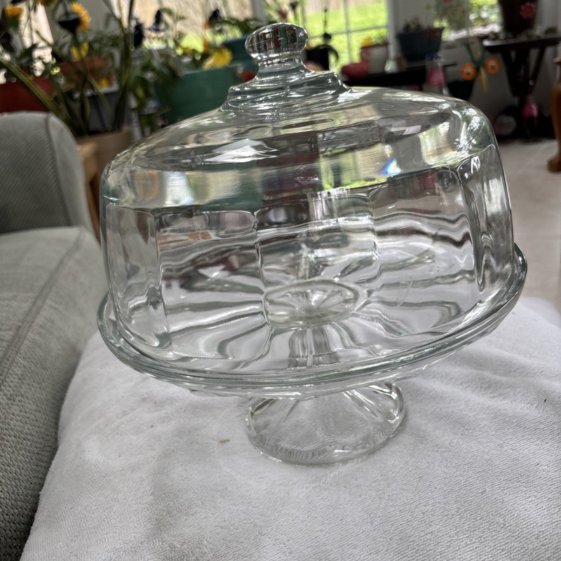 1 CLEAR GLASS ROUND Cake Stand With Lid In A Paneled Design gallery