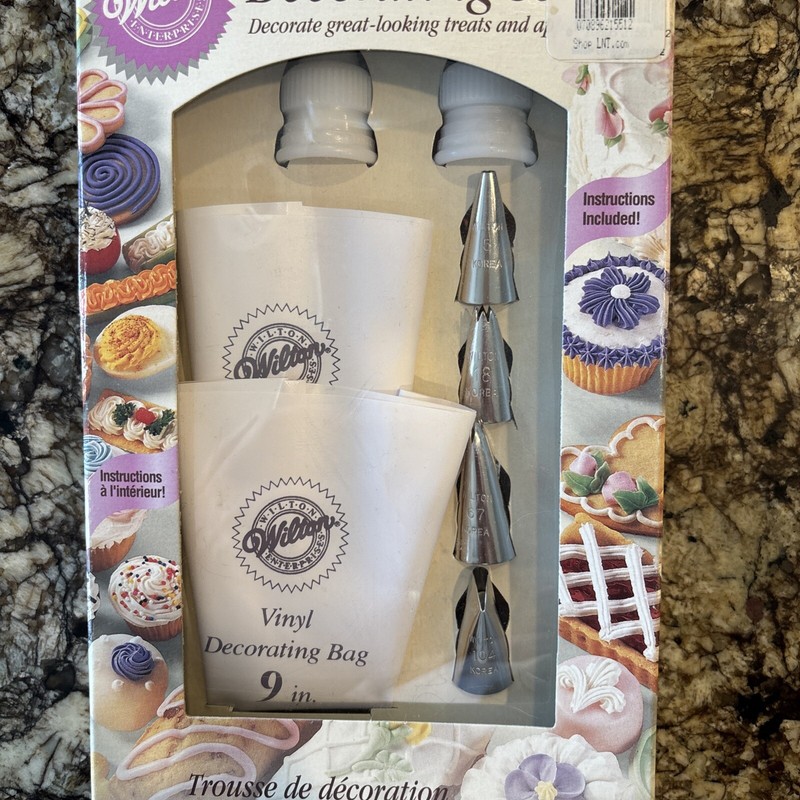 WILTON 9 Piece Cake Decorating Set Baking Accessory - NEW, 4 - Tips, 2 - Bags, gallery
