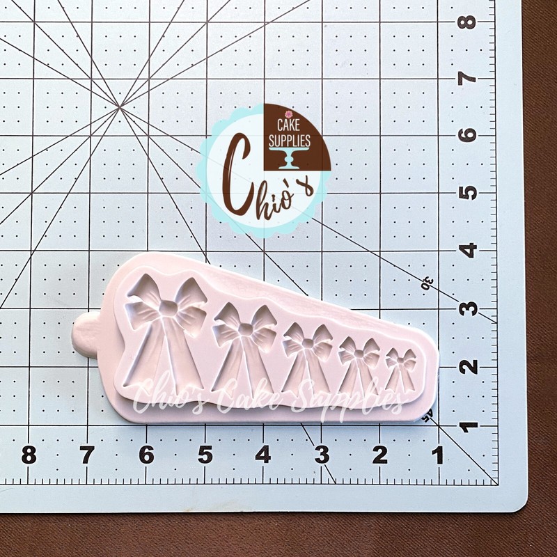 Bow Silicone Mold, 5 different sizes gallery