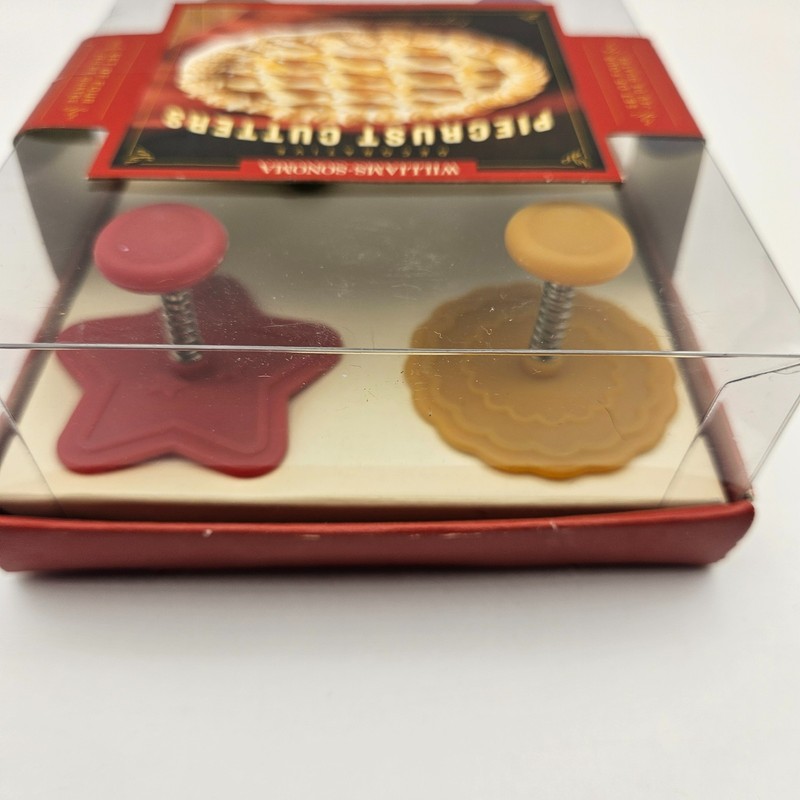 Williams Sonoma Decorative Pie Crust Cutters - Diamond, Star, Circle, and Leaf gallery