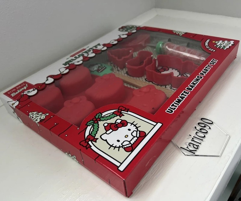 New Hello Kitty Ultimate Baking Party Set Holiday Kids gallery