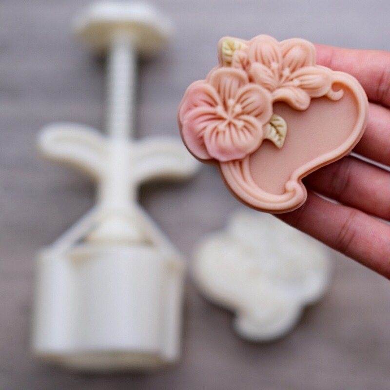 Moon Cake Mould Set Used for Cake Cookie Dessert Cutter Cake Baking Decorations gallery