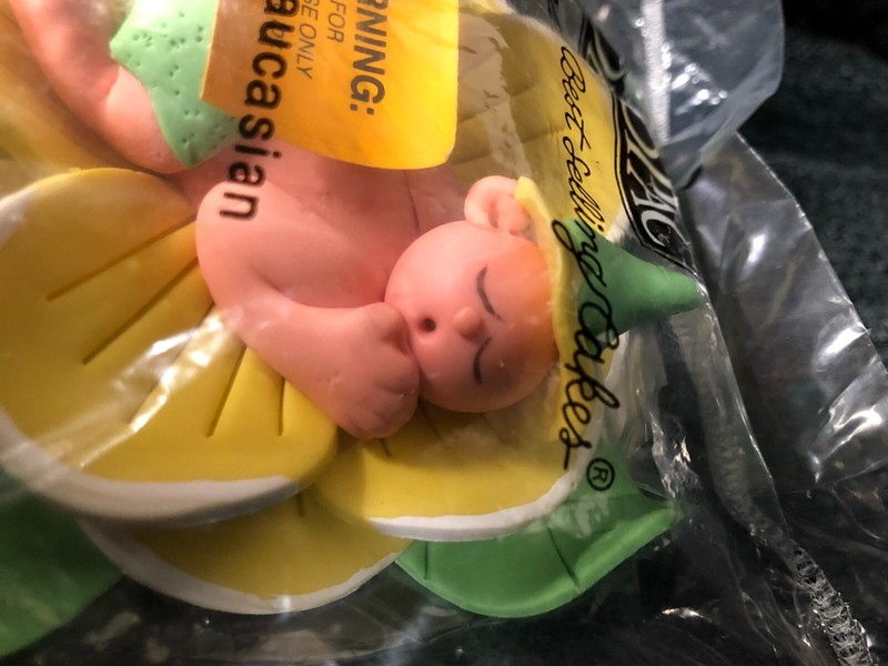 Deco Pac Baby bud / Caucasian baby / gender neutral cake topper / defect gallery