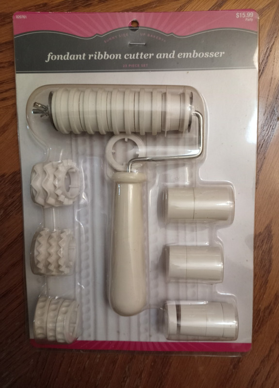Sunny Side Up! Fondant Ribbon Cutter and Embosser Set NEW