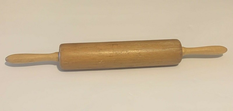 SOLID WOOD ROLLING PIN