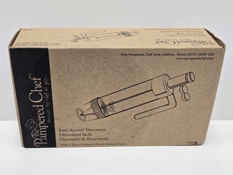 The Pampered Chef Easy Accent Decorator 1778 Complete Brand New in Box gallery